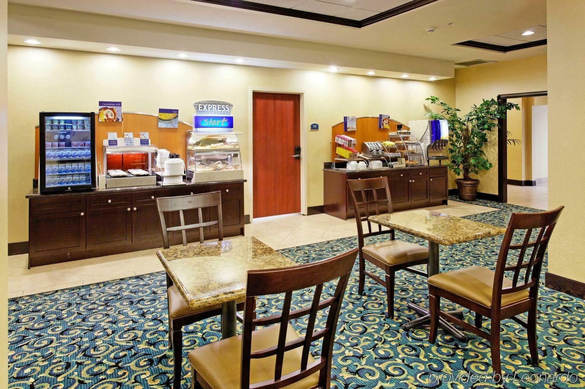 Holiday Inn Express & Suites Cookeville By Ihg Ristorante foto